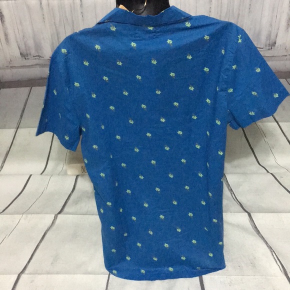 Men’s shirt sleeves button front Palms Print Shirt - Picture 4 of 8